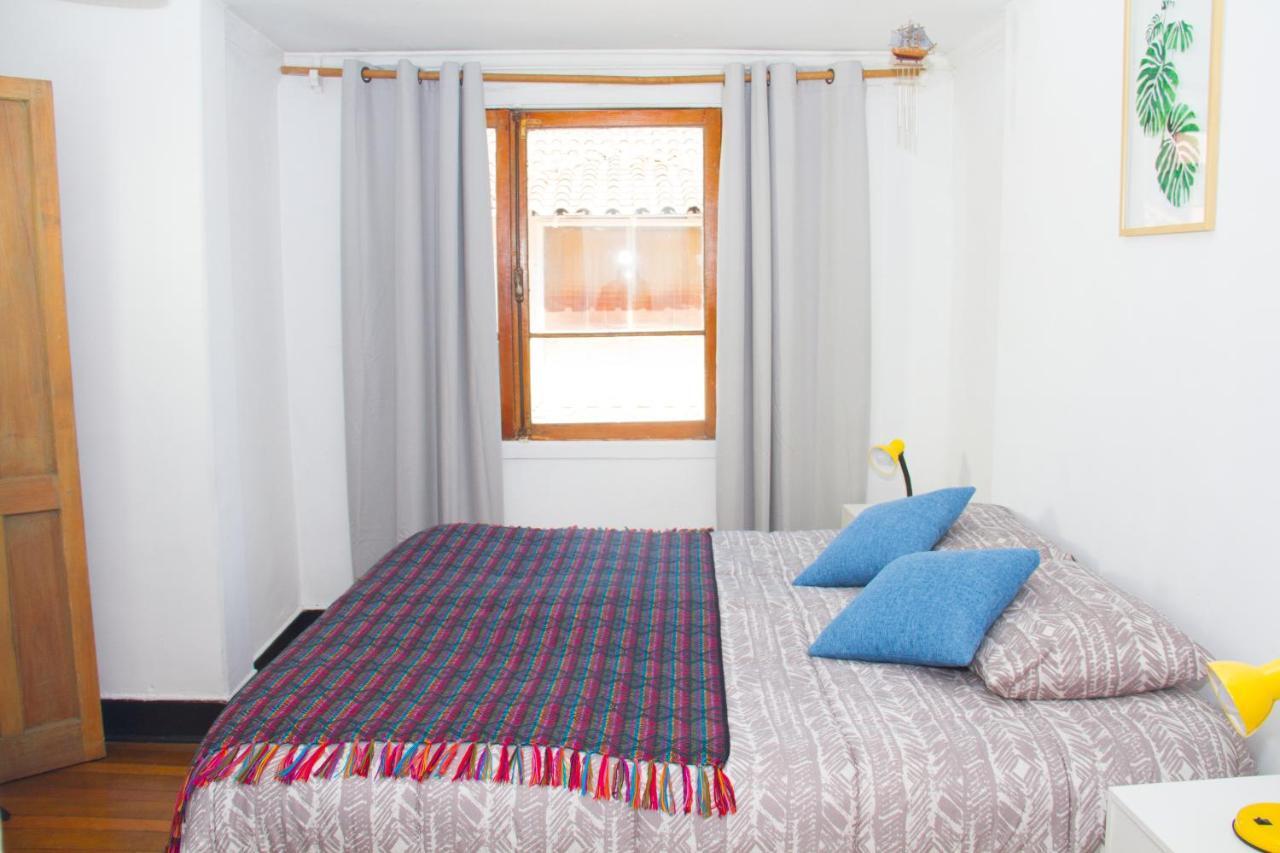 Casa Mondrian Albergue Santiago